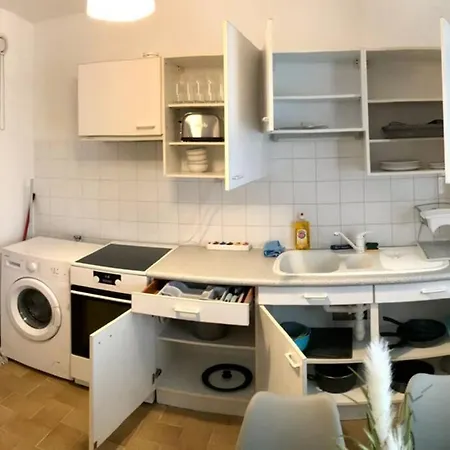 T2 Spacieux Proche Gare Tgv