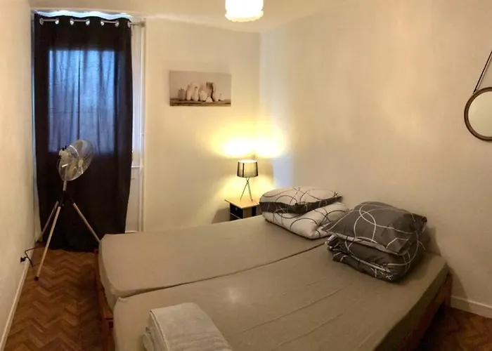 T2 Spacieux Proche Gare Tgv Apartamento